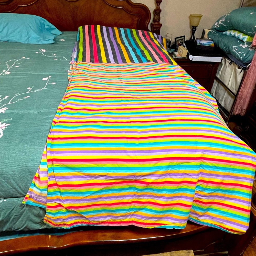 Vintage rainbow stripped sheet set, full size.